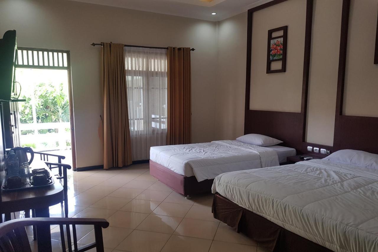 Oyo 2671 Wisma Djaja Syariah Bojonegoro Exteriér fotografie